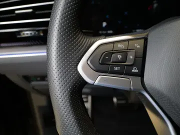 VW Touareg 3.0TDI R-Line Black Style Pano StdHz HuD