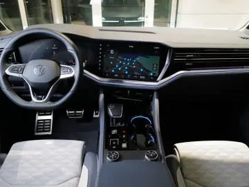 VW Touareg 3.0TDI R-Line Black Style Pano StdHz HuD