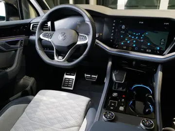 VW Touareg 3.0TDI R-Line Black Style Pano StdHz HuD