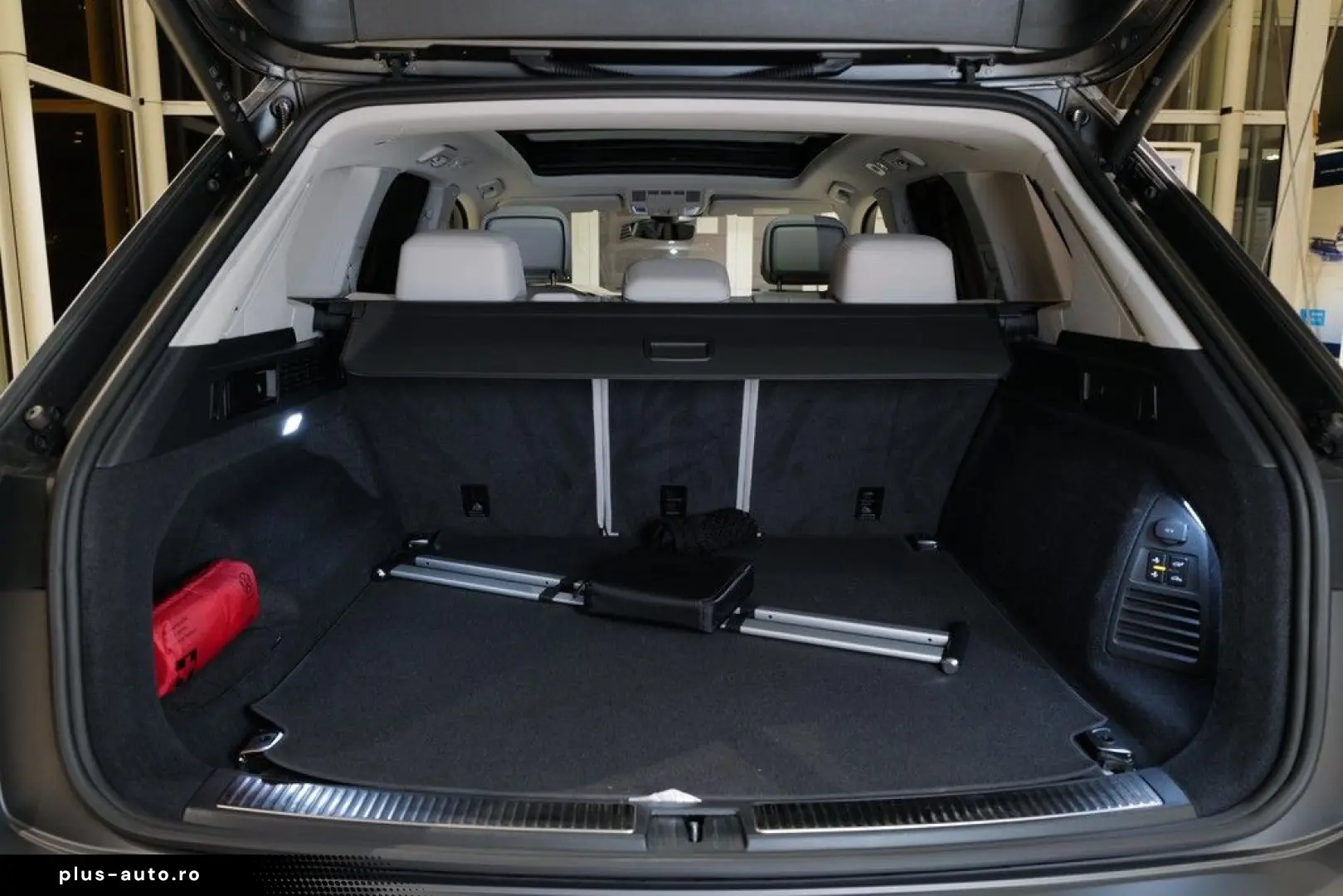 VW Touareg 3.0TDI R-Line Black Style Pano StdHz HuD