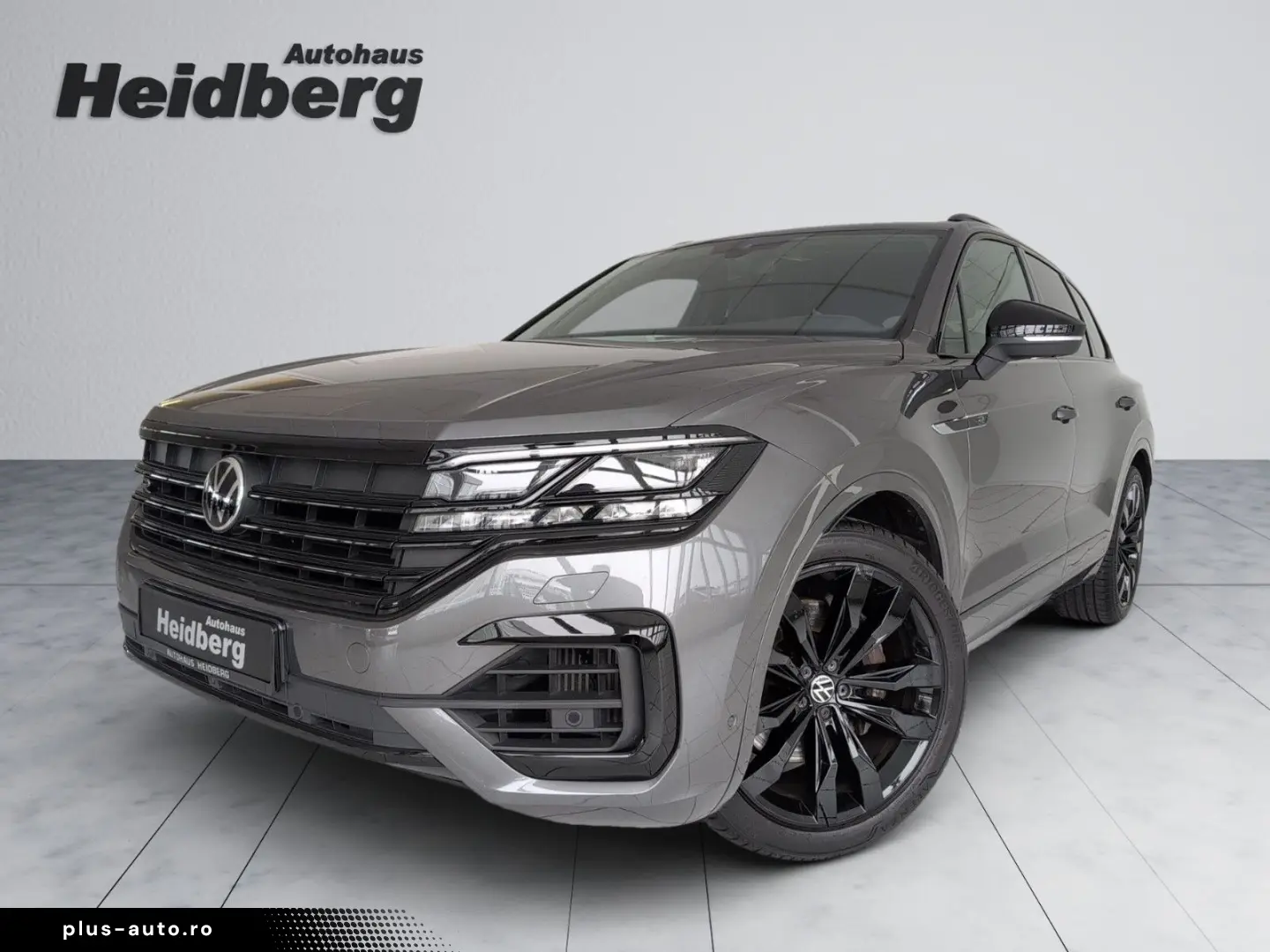 VW Touareg R Line AHK Luft Black Sthzg 21  IQ-Matri