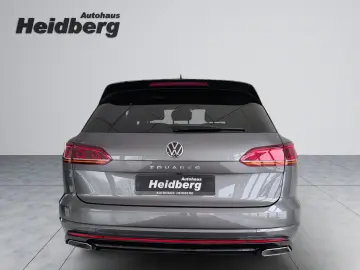 VW Touareg R Line AHK Luft Black Sthzg 21  IQ-Matri