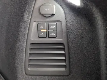 VW Touareg R Line AHK Luft Black Sthzg 21  IQ-Matri