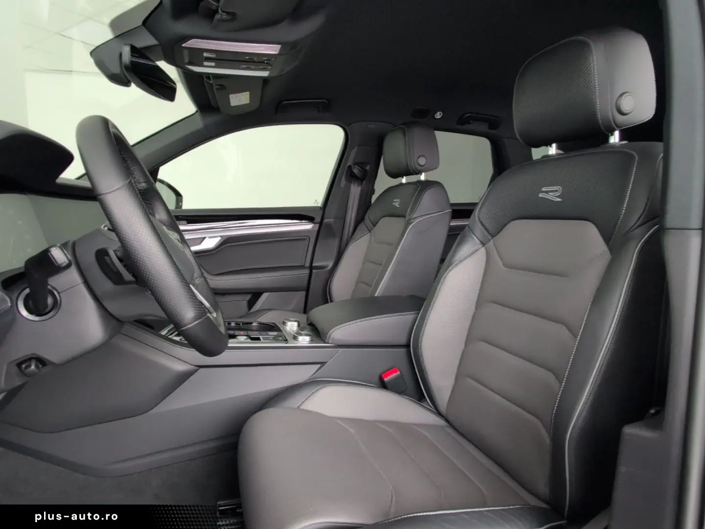 VW Touareg R Line AHK Luft Black Sthzg 21  IQ-Matri