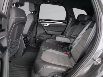 VW Touareg R Line AHK Luft Black Sthzg 21  IQ-Matri