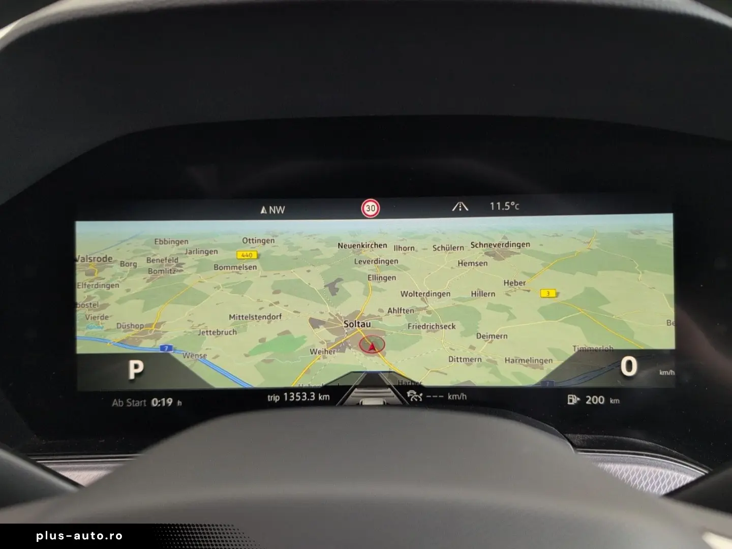 VW Touareg R Line AHK Luft Black Sthzg 21  IQ-Matri