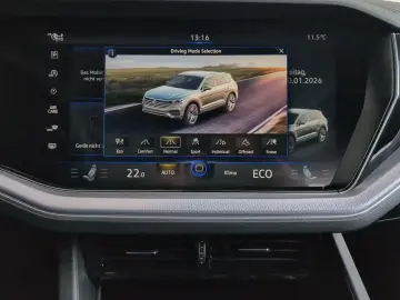 VW Touareg R Line AHK Luft Black Sthzg 21  IQ-Matri