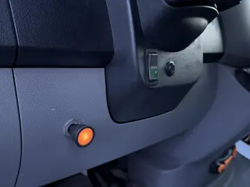 Volkswagen Crafter Basculabil 2.5 TDI 136CP 2008 11 Euro 4