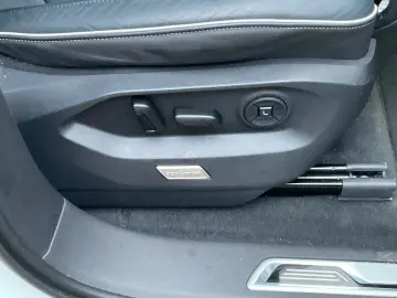 VW Touareg 3.0 V6 TDI  R-Line 4Motion -UPE 112.000€