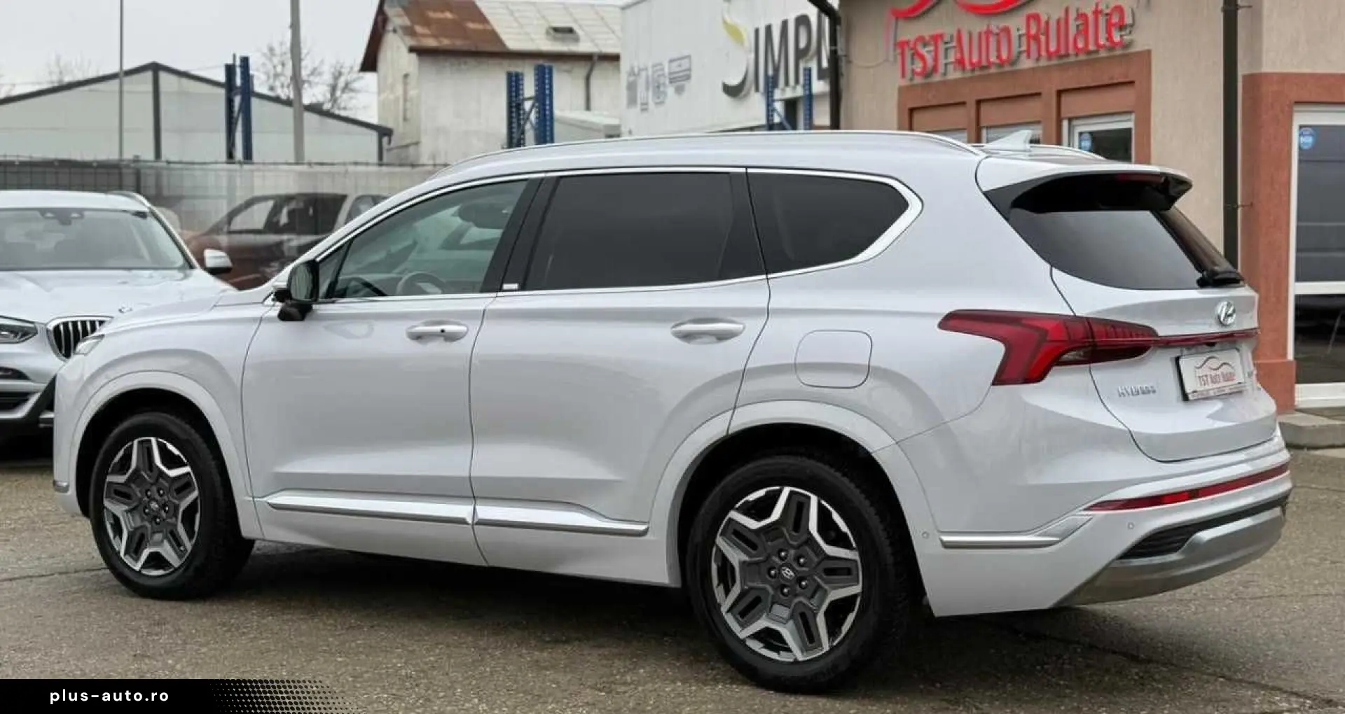 Hyundai Santa-Fe Gen-Iv-2018
