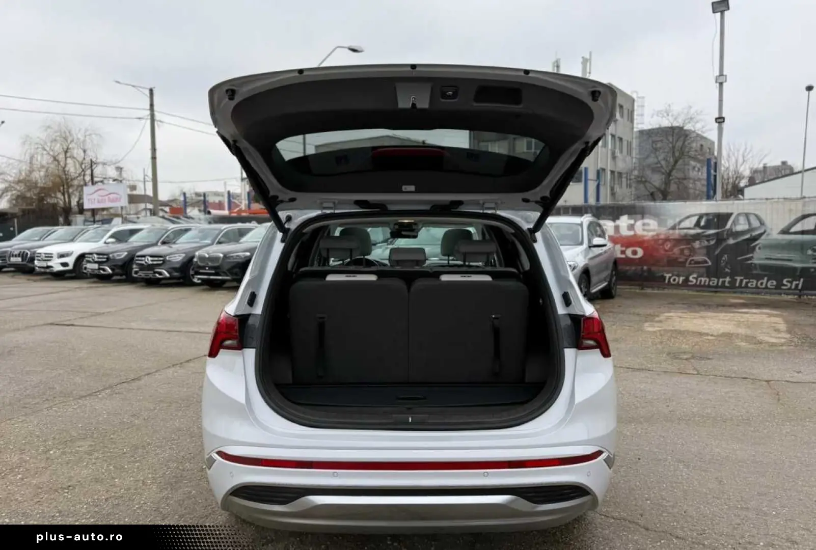 Hyundai Santa-Fe Gen-Iv-2018