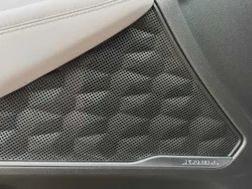 Hyundai Santa-Fe Gen-Iv-2018