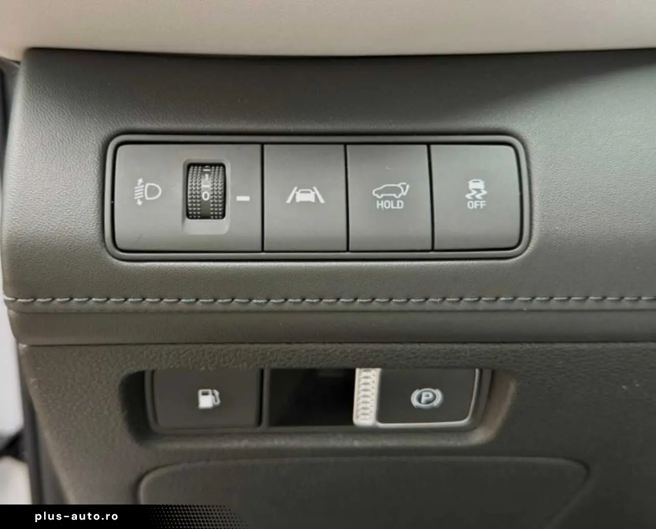 Hyundai Santa-Fe Gen-Iv-2018