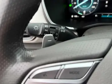 Hyundai Santa-Fe Gen-Iv-2018