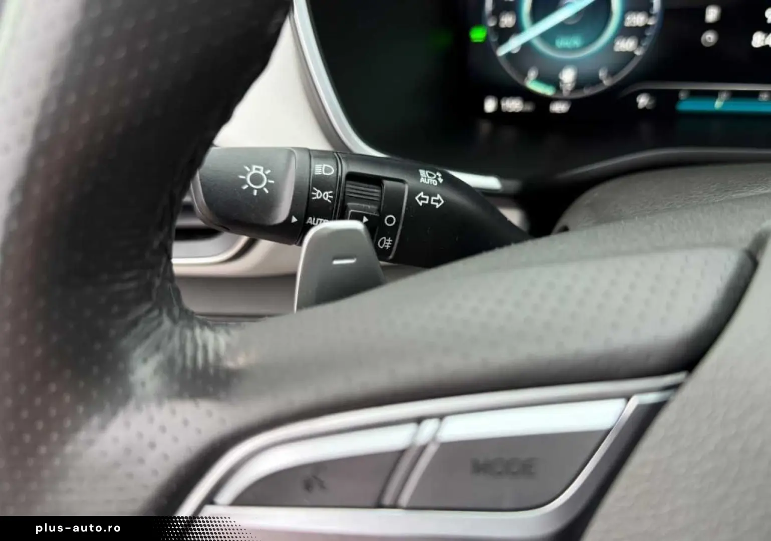 Hyundai Santa-Fe Gen-Iv-2018