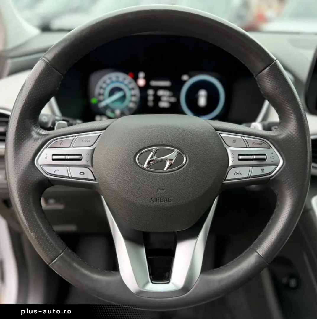 Hyundai Santa-Fe Gen-Iv-2018