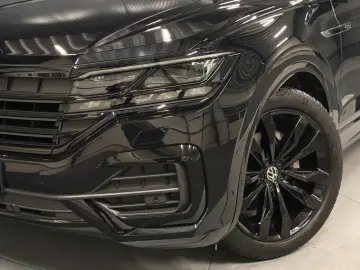 VW Touareg R-Line 4Mot. Black Style 21Zoll