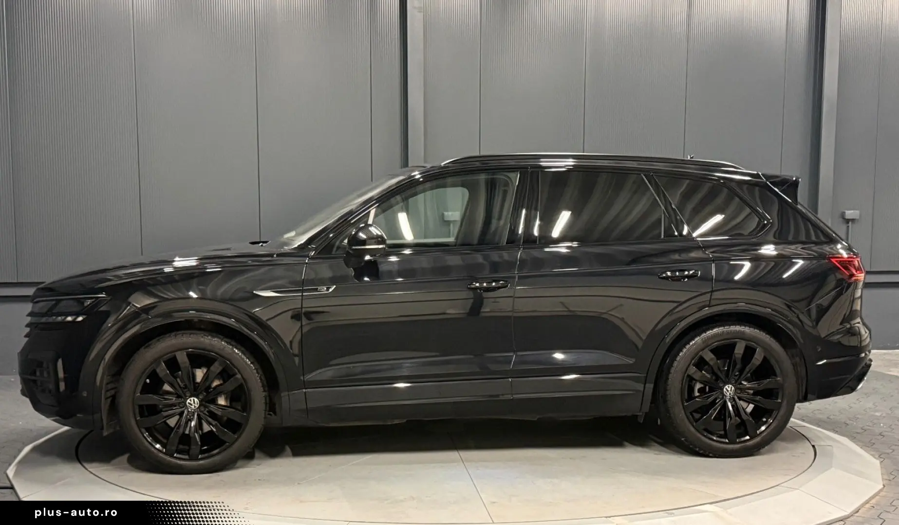 VW Touareg R-Line 4Mot. Black Style 21Zoll