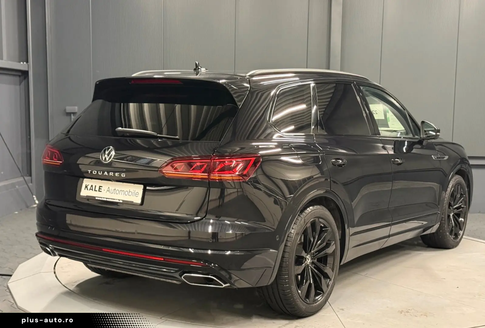 VW Touareg R-Line 4Mot. Black Style 21Zoll