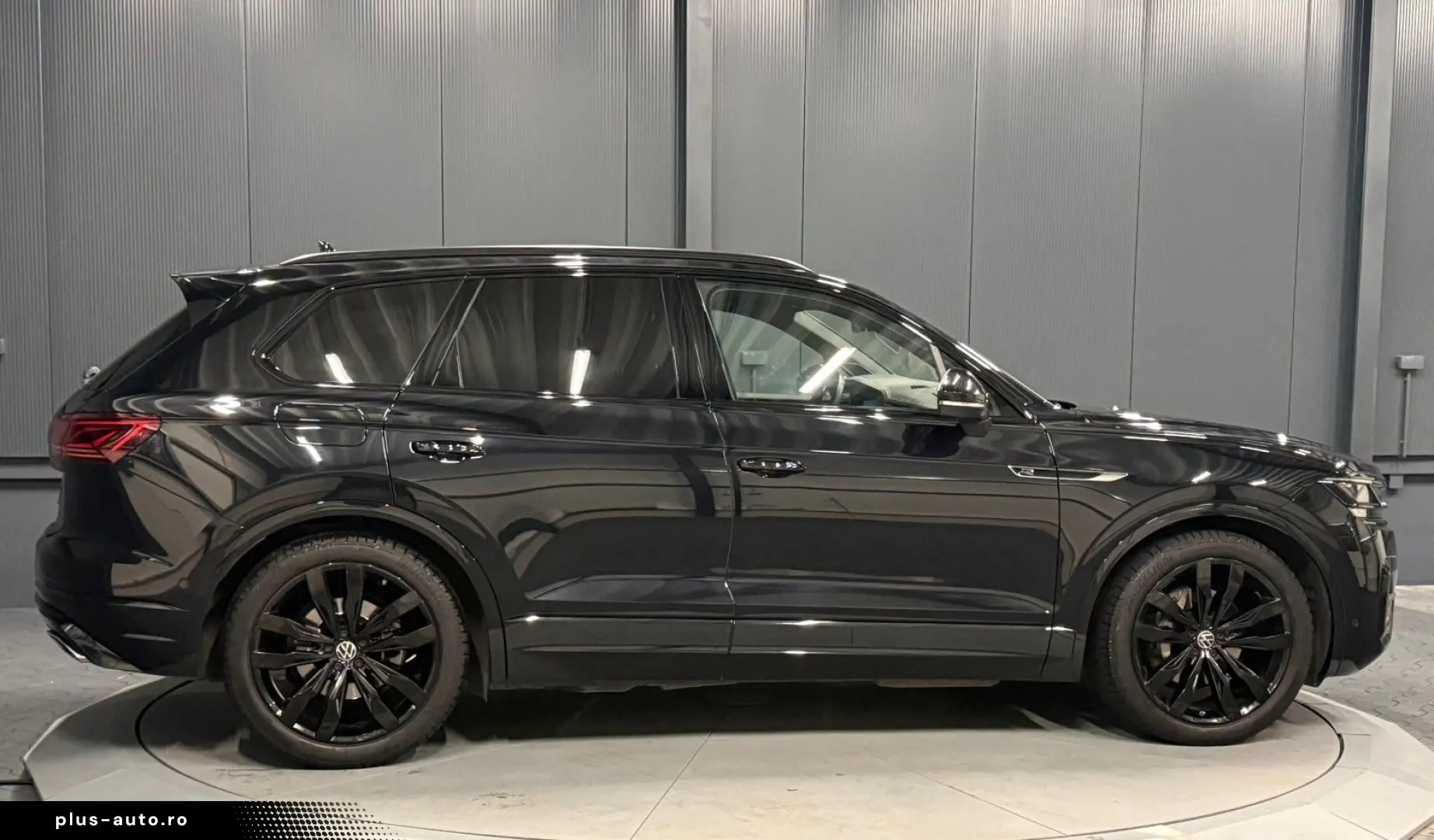 VW Touareg R-Line 4Mot. Black Style 21Zoll