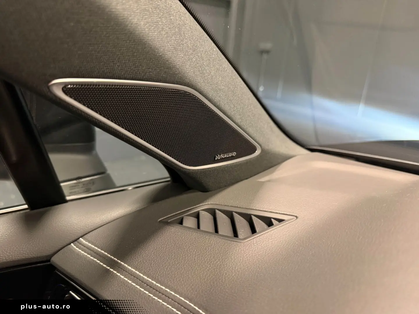 VW Touareg R-Line 4Mot. Black Style 21Zoll