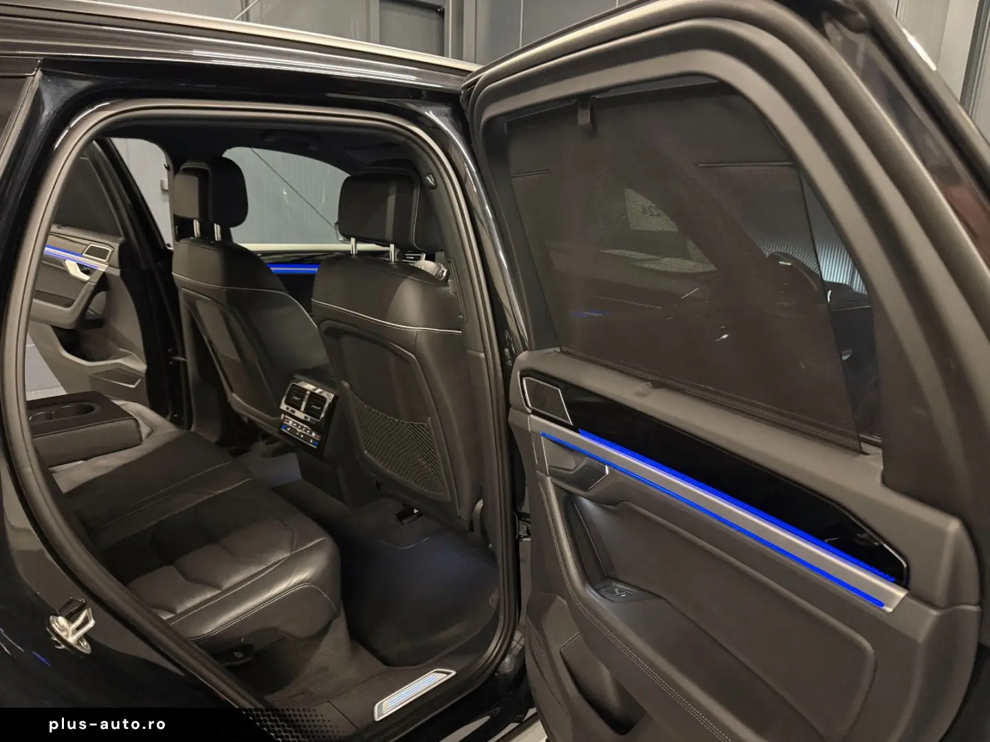 VW Touareg R-Line 4Mot. Black Style 21Zoll