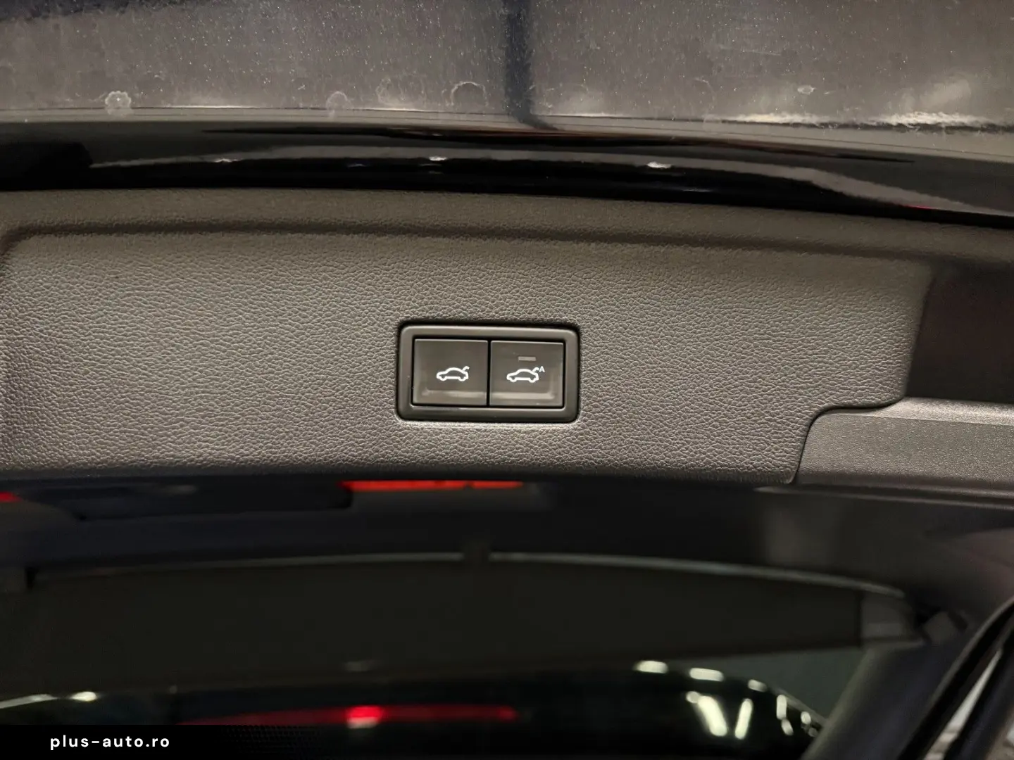 VW Touareg R-Line 4Mot. Black Style 21Zoll