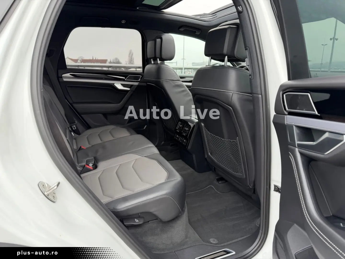 VW Touareg 3.0 TSI R LINE BlackS PAN MATRI LUFT VOL