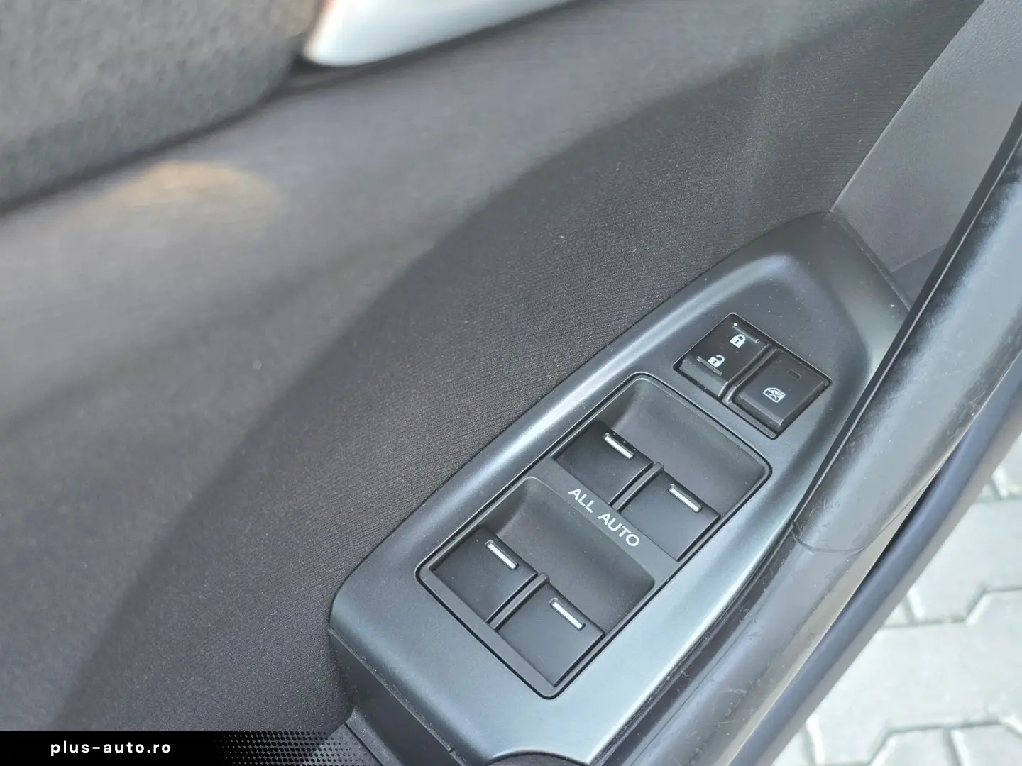 Honda Accord 2.2 - 150 CP ELEGANCE MT