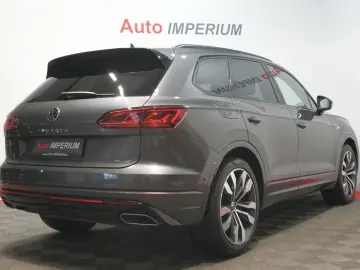 VW Touareg R-Line 4Motion 3.0 TSI LUFT AHK IQ.Light