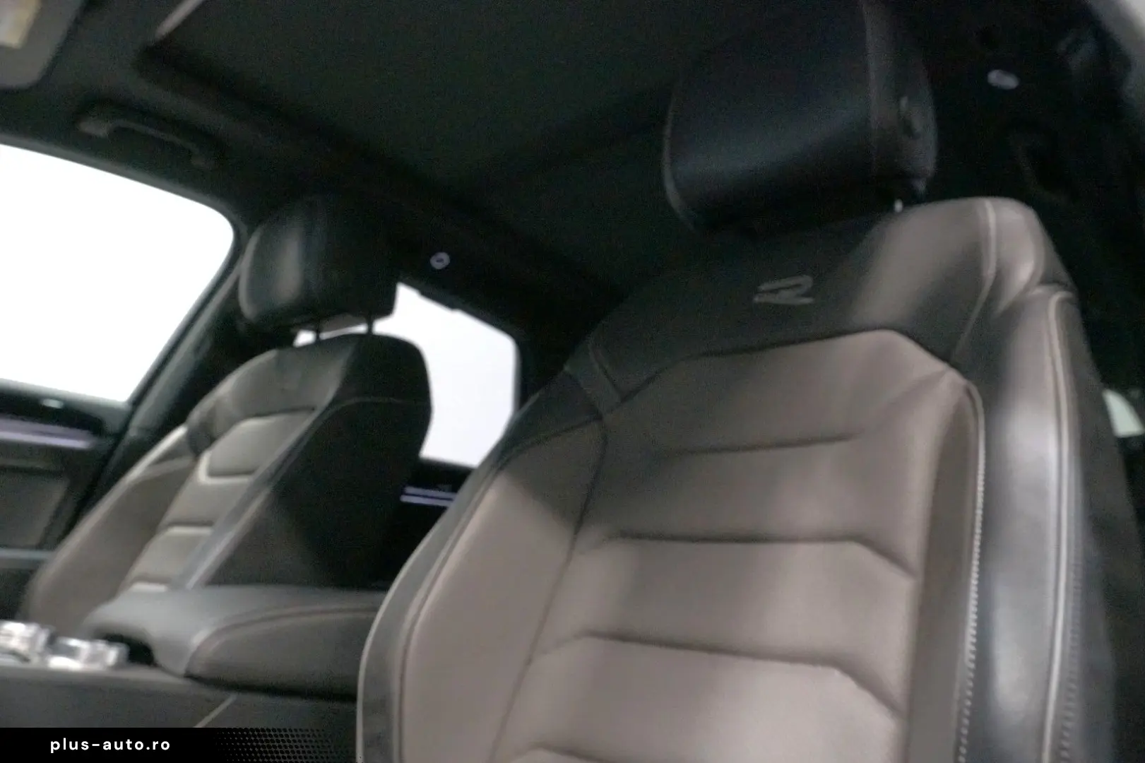 VW Touareg R-Line 4Motion 3.0 TSI LUFT AHK IQ.Light