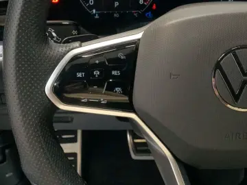 VW Touareg R-Line 4Motion 3.0 TSI LUFT AHK IQ.Light