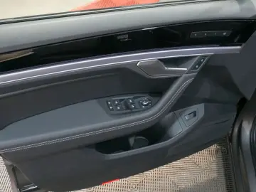 VW Touareg R-Line 4Motion 3.0 TSI LUFT AHK IQ.Light