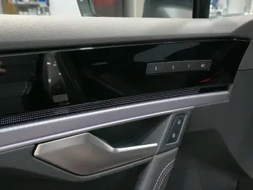 VW Touareg R-Line 4Motion 3.0 TSI LUFT AHK IQ.Light