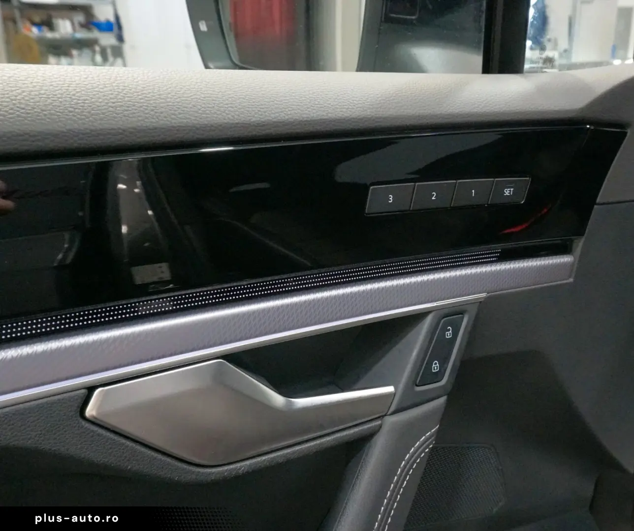 VW Touareg R-Line 4Motion 3.0 TSI LUFT AHK IQ.Light