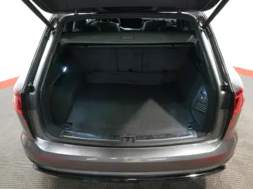 VW Touareg R-Line 4Motion 3.0 TSI LUFT AHK IQ.Light