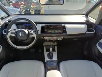 HONDA JAZZ 1.5 Hybrid Executive CVT