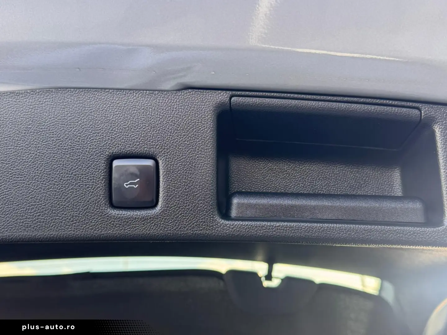 FORD KUGA 2.5 Duratec FHEV 190CP Vignale CVT AWD