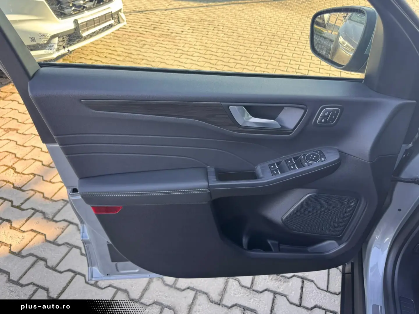 FORD KUGA 2.5 Duratec FHEV 190CP Vignale CVT AWD