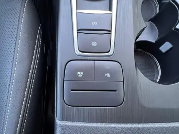 FORD KUGA 2.5 Duratec FHEV 190CP Vignale CVT AWD