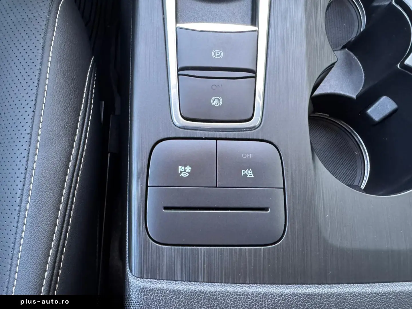 FORD KUGA 2.5 Duratec FHEV 190CP Vignale CVT AWD