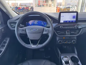 FORD KUGA 2.5 Duratec FHEV 190CP Vignale CVT AWD