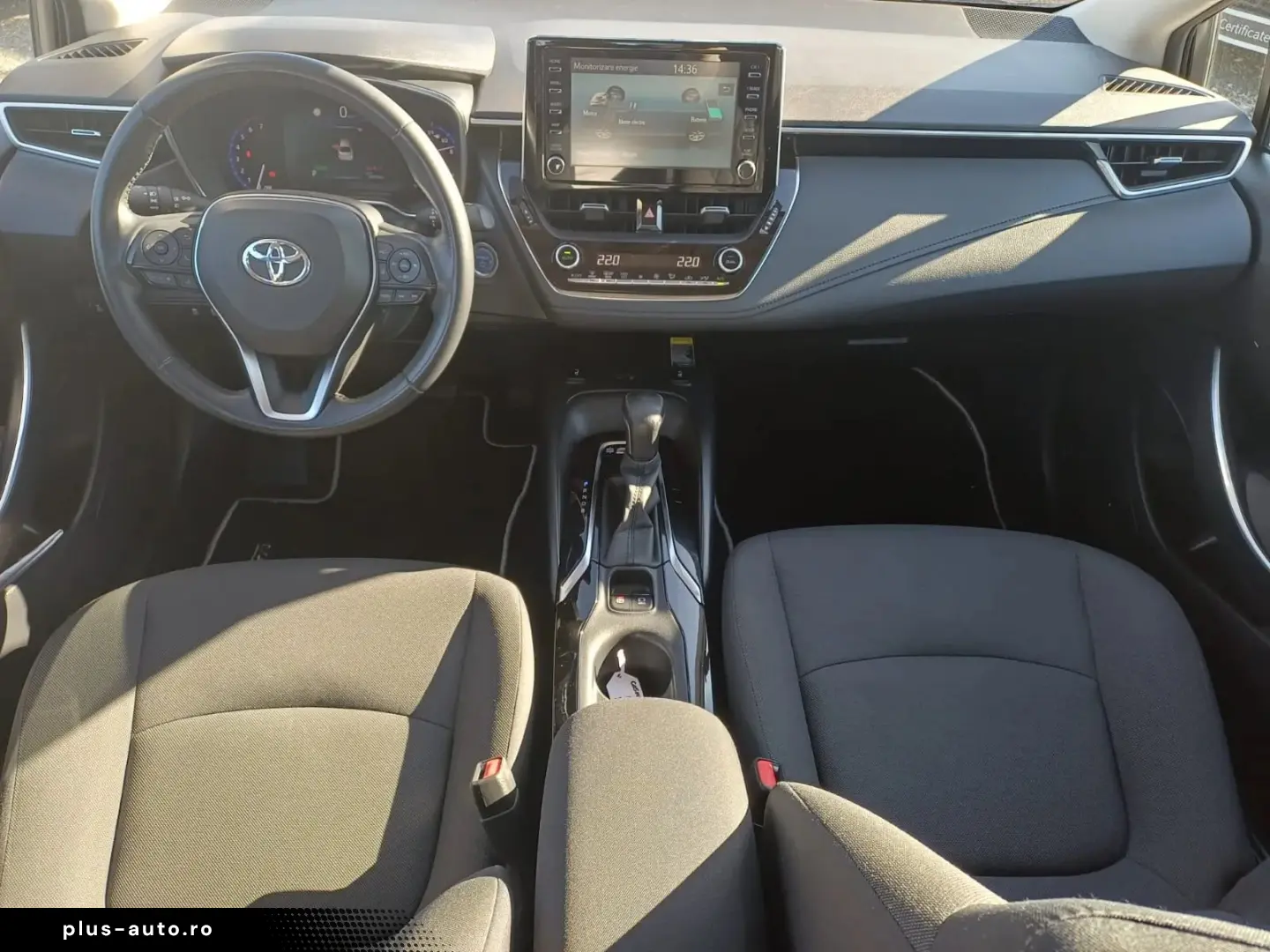 Toyota Corolla Sedan 1.8 hybrid 122 CVT Business Plus