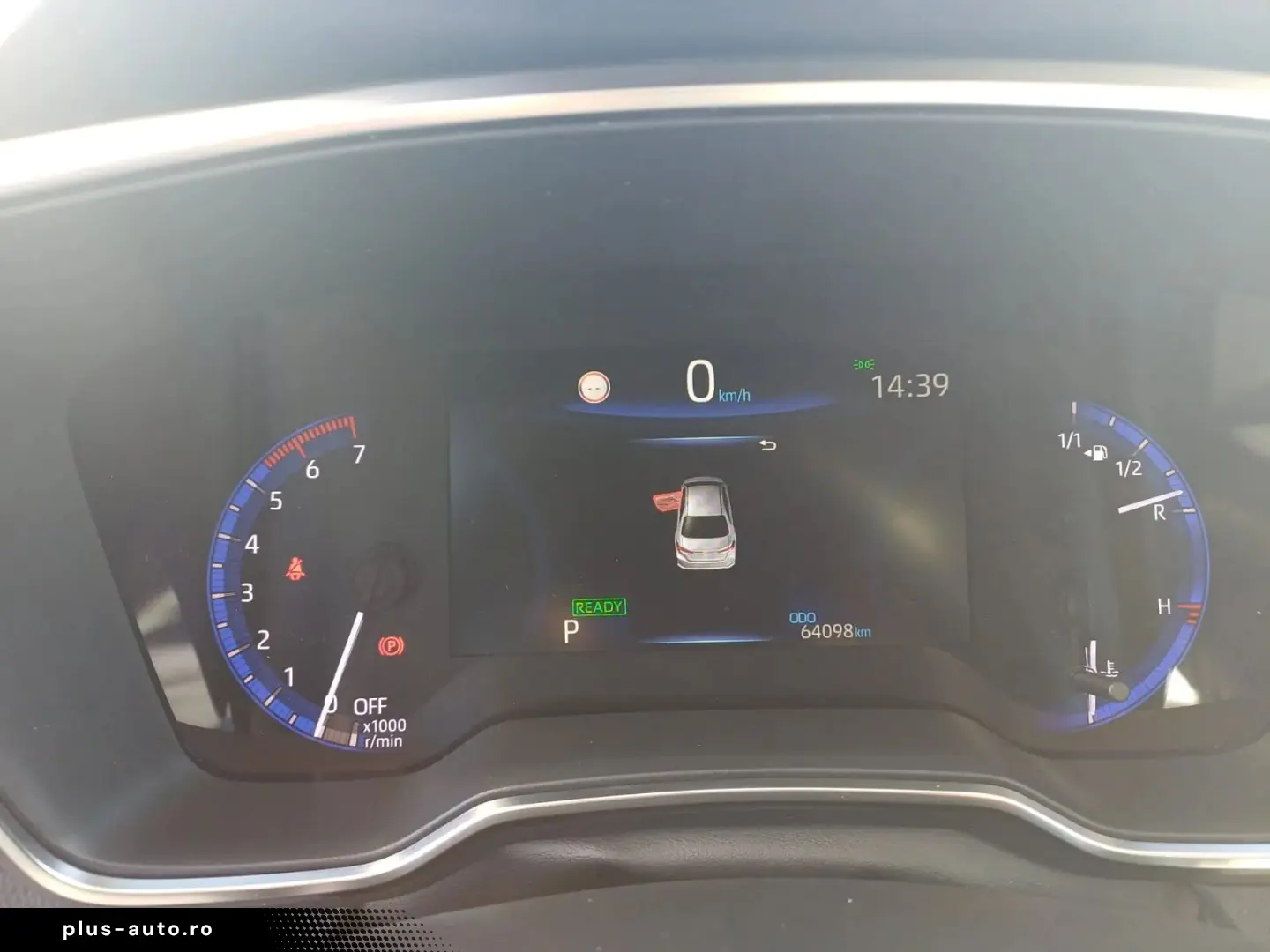 Toyota Corolla Sedan 1.8 hybrid 122 CVT Business Plus