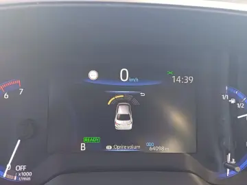 Toyota Corolla Sedan 1.8 hybrid 122 CVT Business Plus