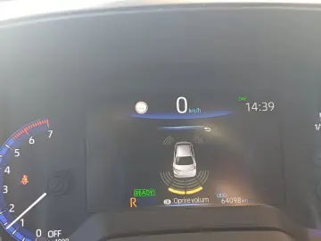 Toyota Corolla Sedan 1.8 hybrid 122 CVT Business Plus