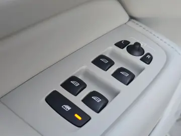 Volvo XC-60 Recharge T8 Twin Engine eAWD Inscription - 390 C