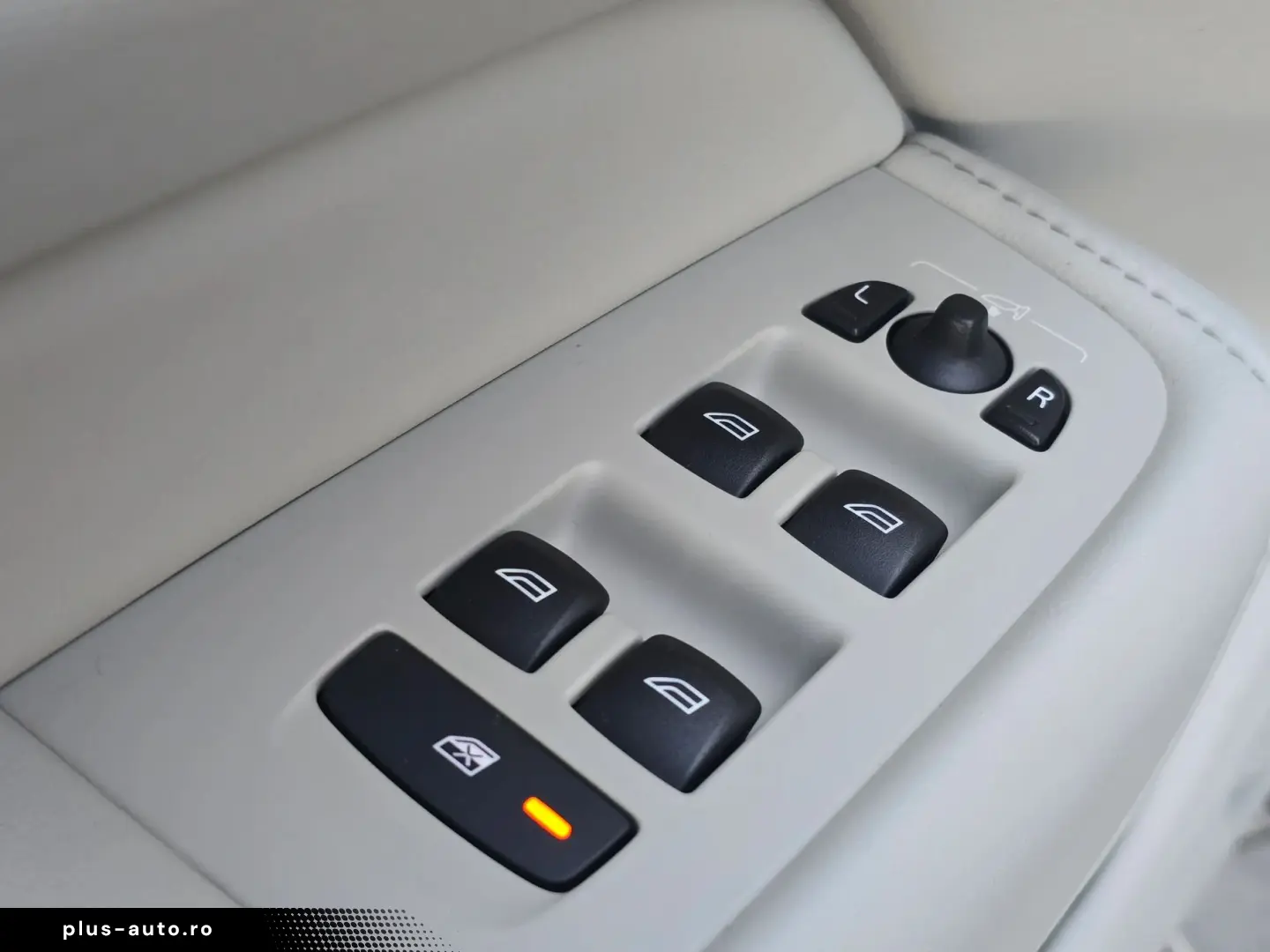 Volvo XC-60 Recharge T8 Twin Engine eAWD Inscription - 390 C