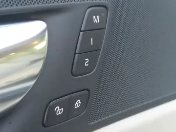 Volvo XC-60 Recharge T8 Twin Engine eAWD Inscription - 390 C