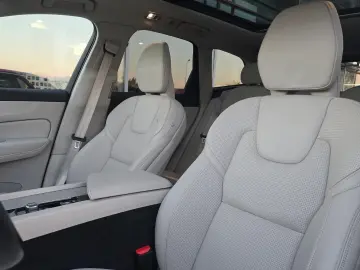 Volvo XC-60 Recharge T8 Twin Engine eAWD Inscription - 390 C